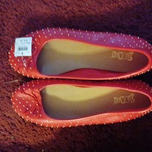 Flats shoes..size 8 red with